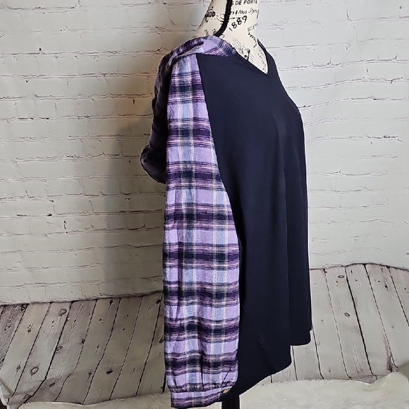 NWT! BloomChic Plaid Sleeve Hoodie - Purple and Navy - Picture 5 of 11